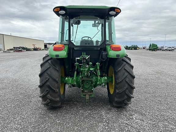 Image of John Deere 5090E equipment image 3