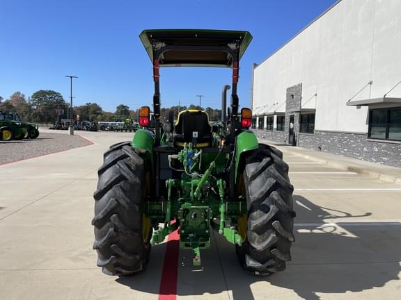 Image of John Deere 5090E equipment image 3