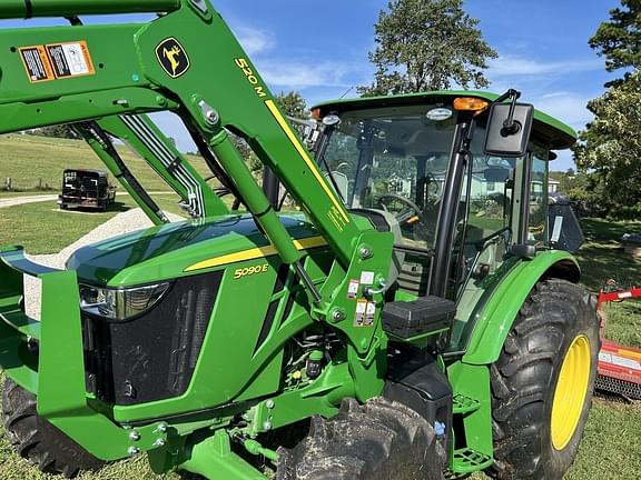 Image of John Deere 5090E Primary image