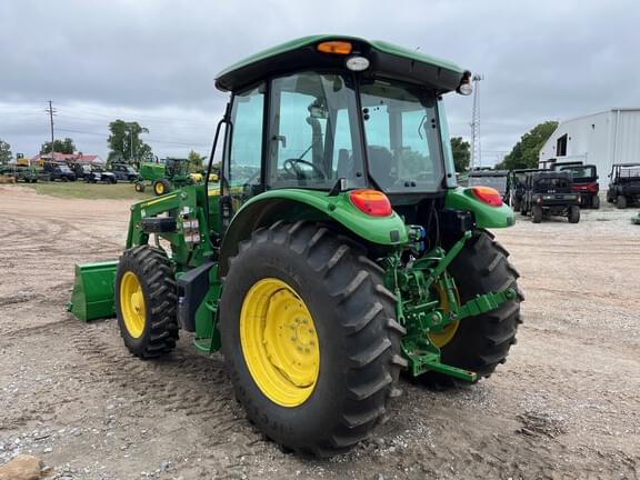 Image of John Deere 5090E equipment image 4