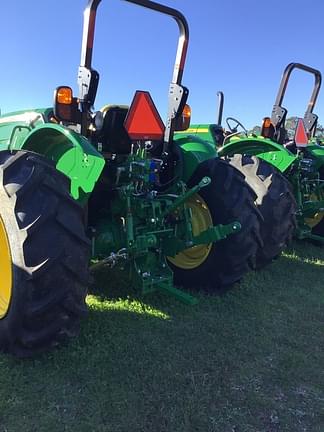 Image of John Deere 5090E equipment image 1