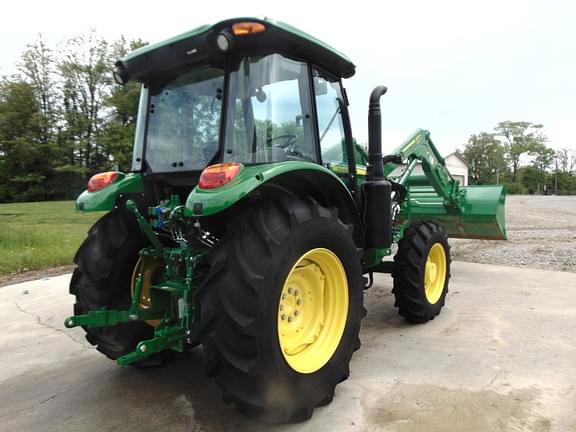 Image of John Deere 5090E equipment image 4