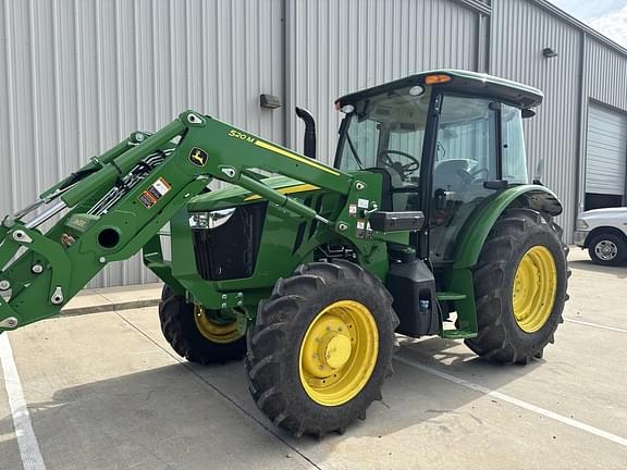 Image of John Deere 5090E equipment image 4