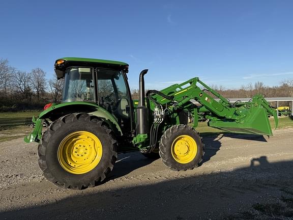 Image of John Deere 5090E equipment image 1