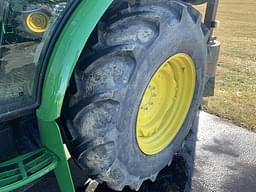 Image of John Deere 5090E equipment image 4