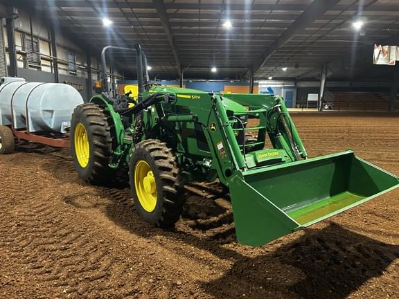 Image of John Deere 5090E equipment image 3