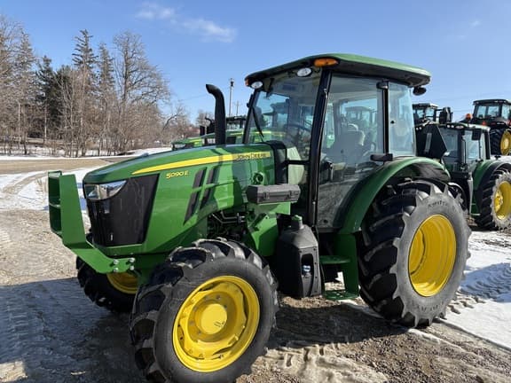 Image of John Deere 5090E Primary image