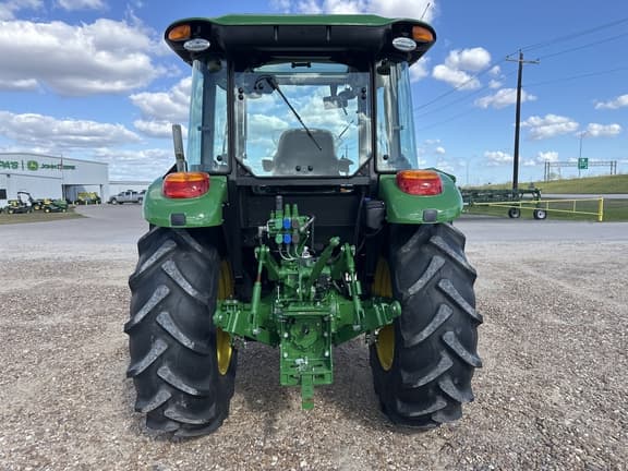 Image of John Deere 5090E equipment image 3