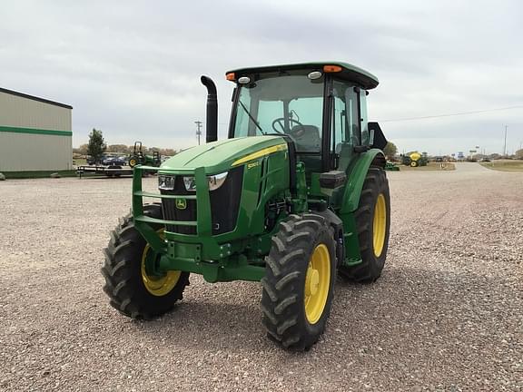 Image of John Deere 5090E Primary image