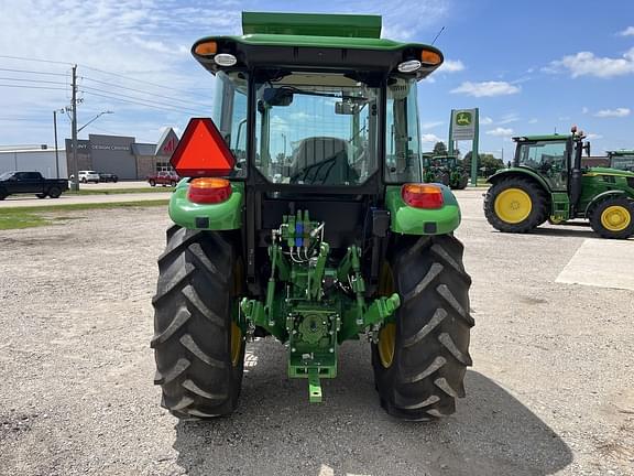 Image of John Deere 5090E equipment image 3