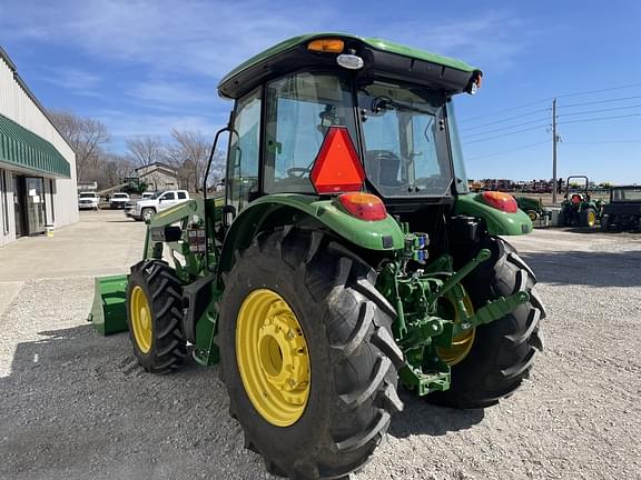 Image of John Deere 5090E equipment image 4