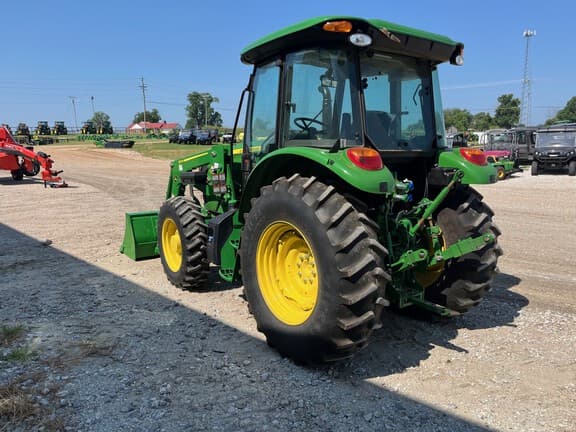 Image of John Deere 5090E equipment image 4