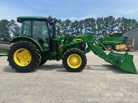 Image of John Deere 5090E equipment image 2