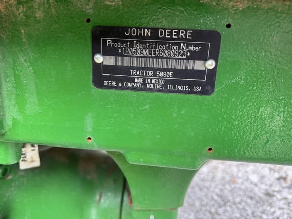 Image of John Deere 5090E equipment image 1