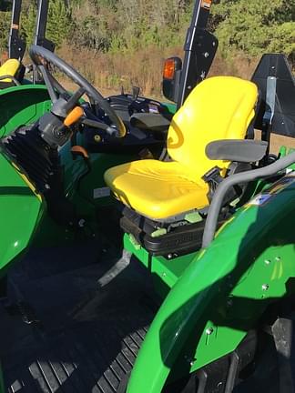 Image of John Deere 5090E equipment image 4