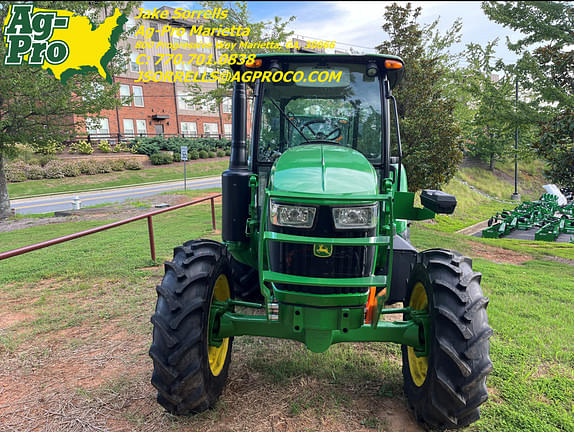 Image of John Deere 5090E equipment image 1