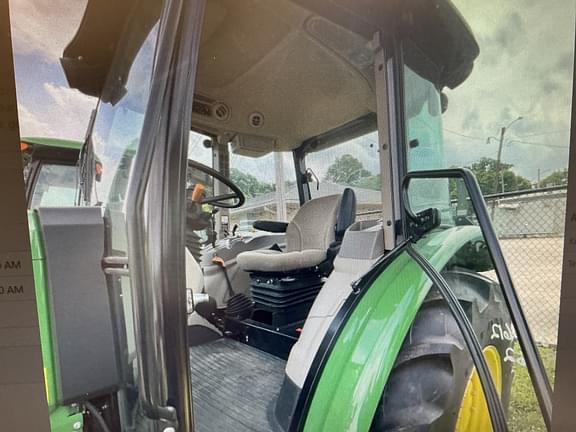 Image of John Deere 5090E Image 1