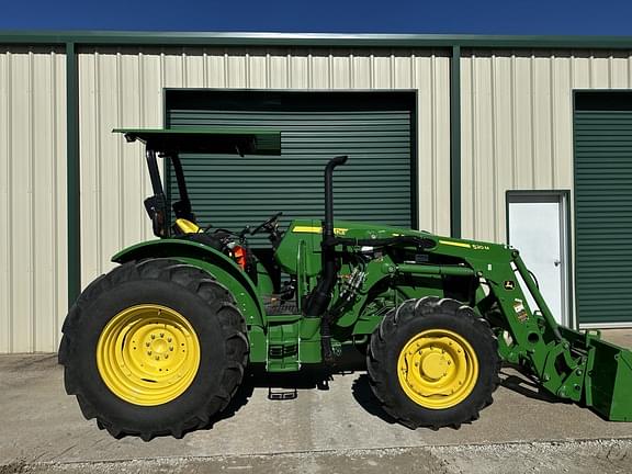 Image of John Deere 5090E equipment image 3