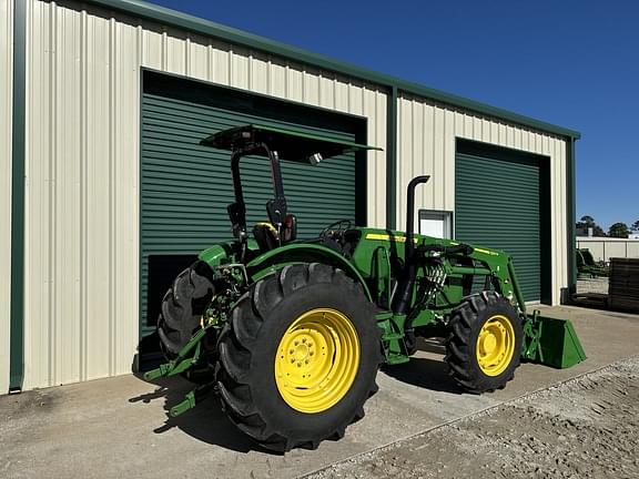 Image of John Deere 5090E equipment image 4