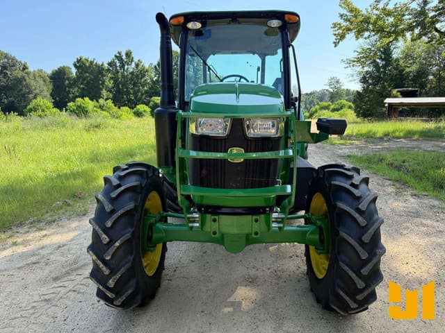 Image of John Deere 5090E equipment image 1