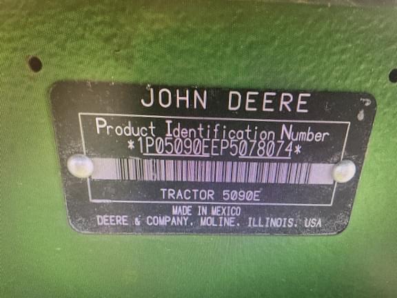 Image of John Deere 5090E equipment image 3