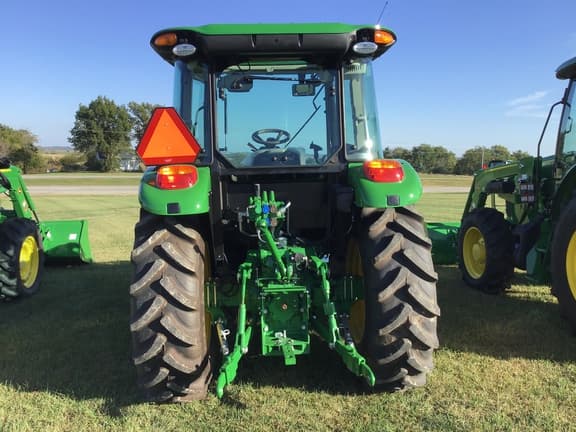 Image of John Deere 5090E equipment image 2