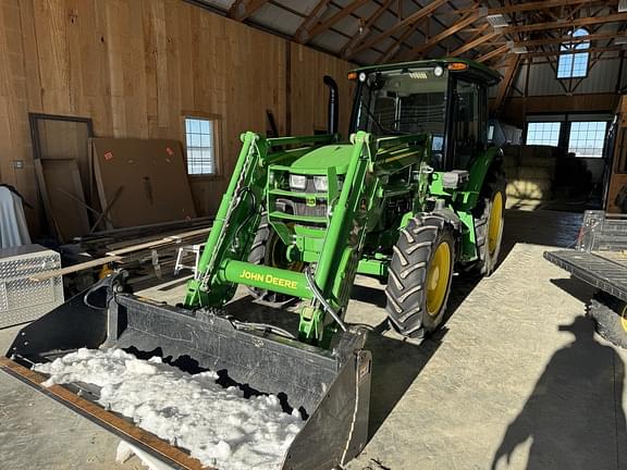 Image of John Deere 5090E equipment image 2