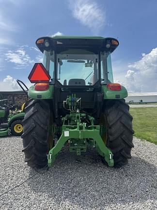 Image of John Deere 5090E equipment image 3