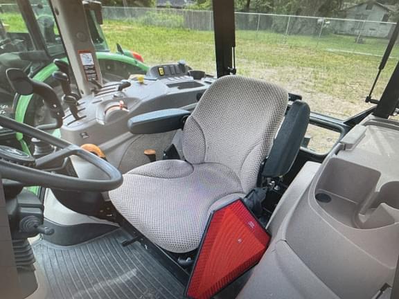 Image of John Deere 5090E equipment image 3