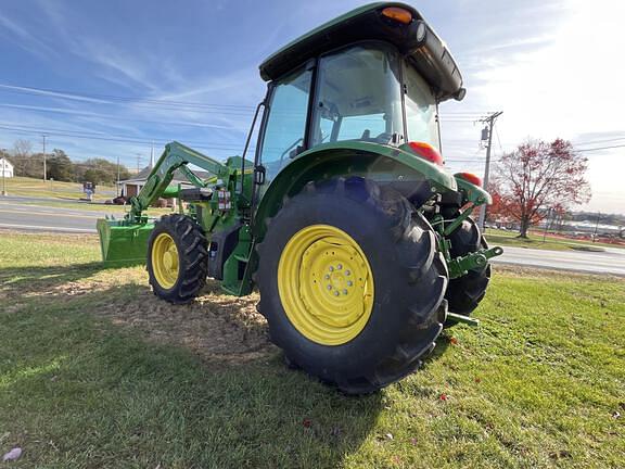 Image of John Deere 5090E equipment image 3