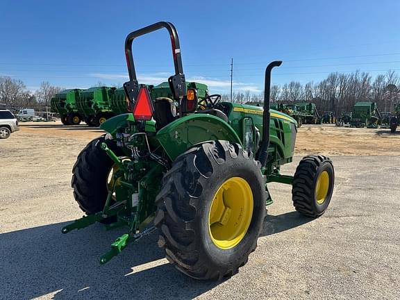 Image of John Deere 5090E equipment image 3