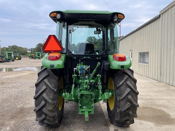 Image of John Deere 5090E equipment image 3