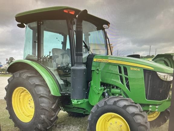 Image of John Deere 5090E Image 0