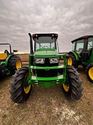 Image of John Deere 5090E equipment image 1