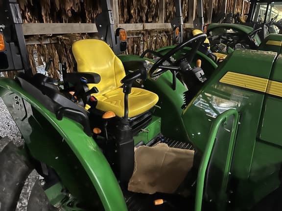 Image of John Deere 5090E equipment image 2
