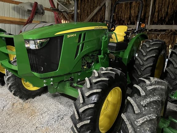 Image of John Deere 5090E Primary image