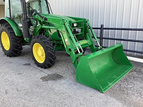 Image of John Deere 5090E equipment image 2