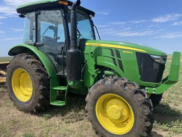 Main image John Deere 5090E