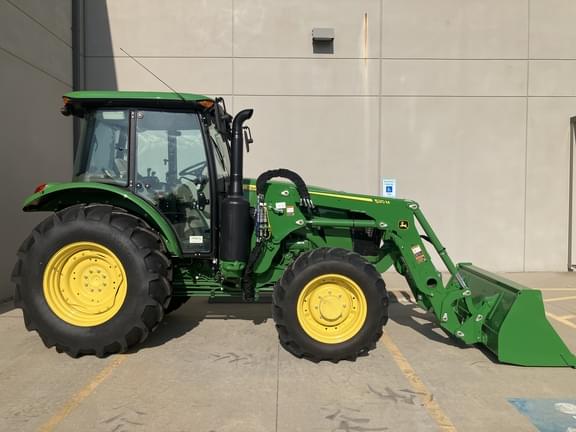 Image of John Deere 5090E equipment image 1