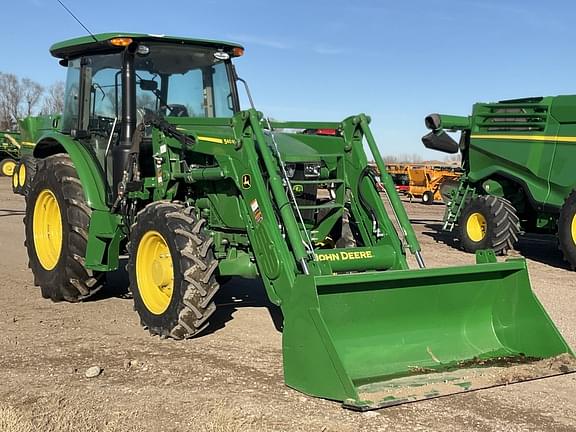 Image of John Deere 5090E equipment image 1