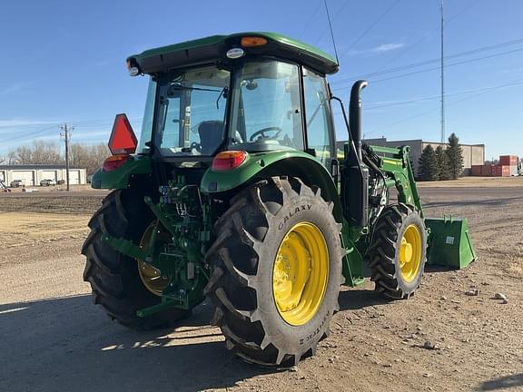 Image of John Deere 5090E equipment image 4