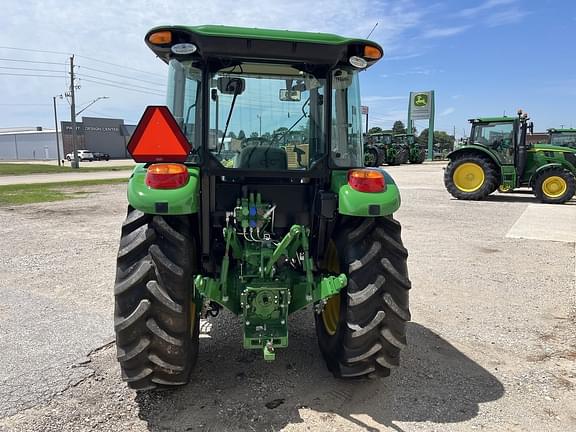 Image of John Deere 5090E equipment image 3
