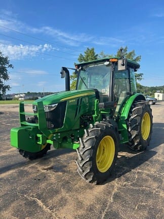2024 John Deere 5090E Equipment Image0