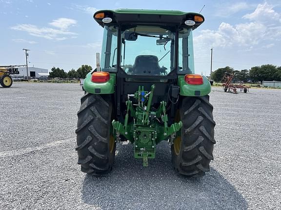 Image of John Deere 5090E equipment image 3