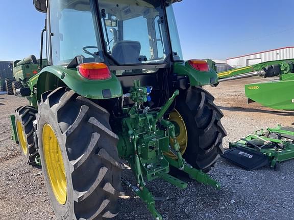 Image of John Deere 5090E equipment image 1