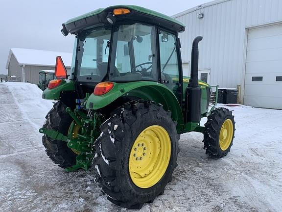 Image of John Deere 5090E equipment image 1