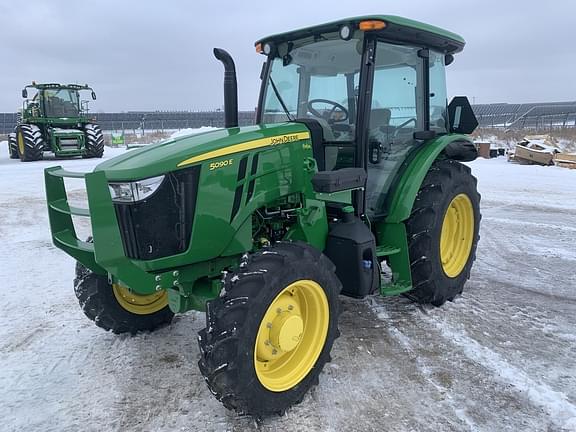 Image of John Deere 5090E equipment image 3