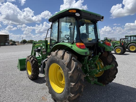 Image of John Deere 5090E equipment image 2
