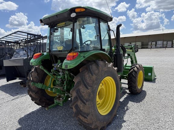 Image of John Deere 5090E equipment image 4