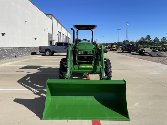 Image of John Deere 5090E equipment image 2